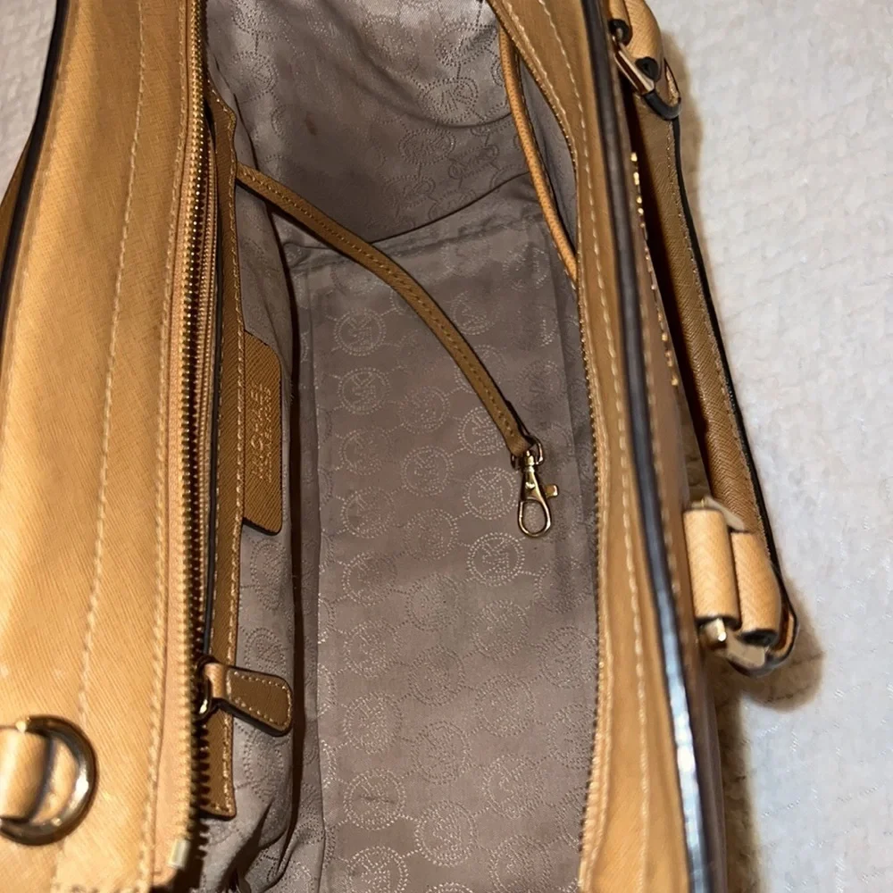 Michael Kors Selma Saffiano Leather Medium Satchel Crossbody Peanut